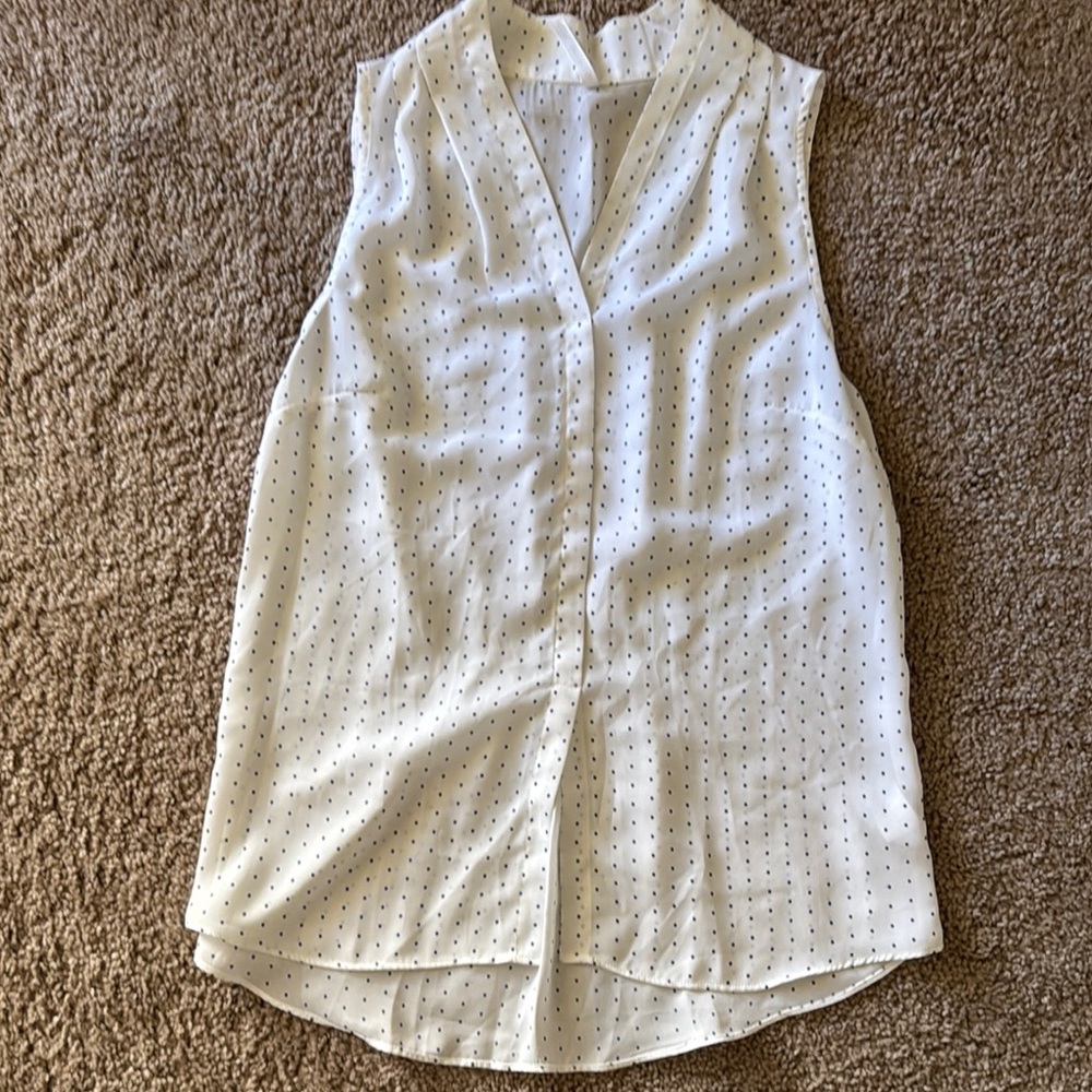 DNA Couture White Sleeveless Blouse with Mandarin Collar